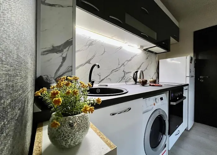 Apartament Sof Apartment's *