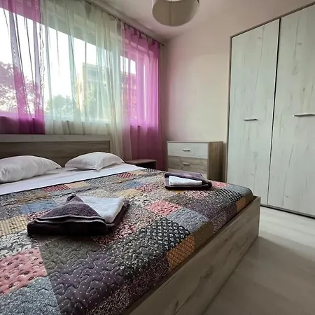 Sof Apartment's Apartamento